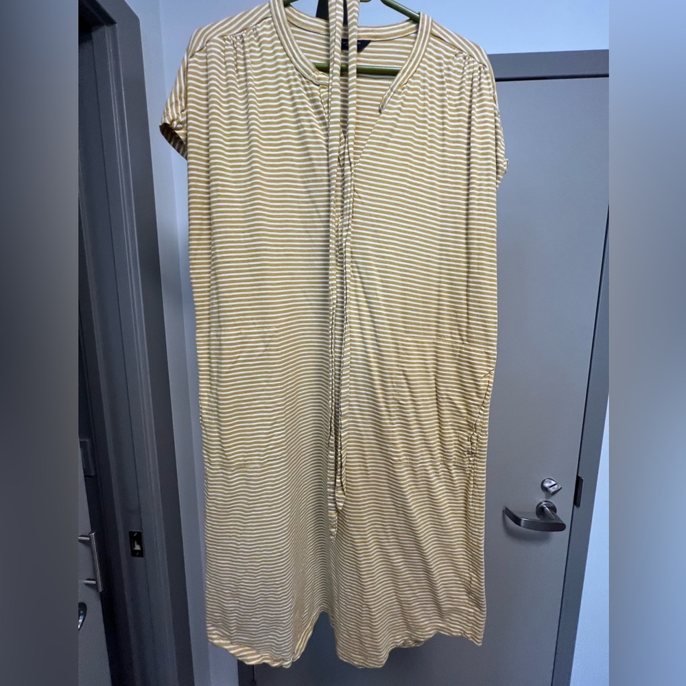 Denver Hayes Midi dress (Size XL)